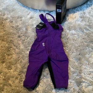 NEW w/ Tags women’s Speedo Fastskin LZR Pure Valor closed back kneeskin size 26